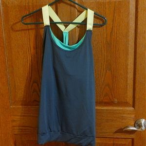 Danskin Now tank top built in bra